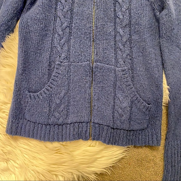 Navy zip-up cable-knit cardigan sweater - Picture 3 of 6